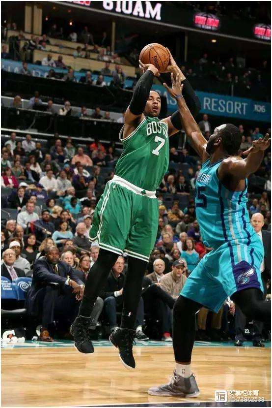 转折点！圣安东尼奥马刺防线松动，CBA季后赛赛前攻防权衡，引发热议，临场指挥获称赞的简单介绍-中欧在线入口